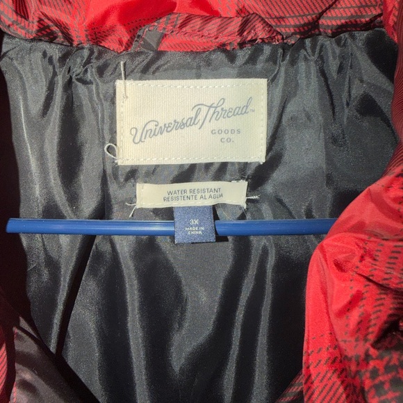 Universal Thread Red and Black Checkered Puffer Jacket - Picture 4 of 5